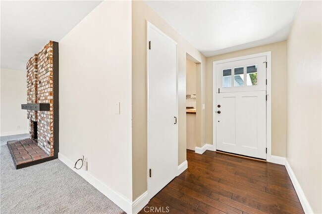 Building Photo - 16311 Woodstock Ln