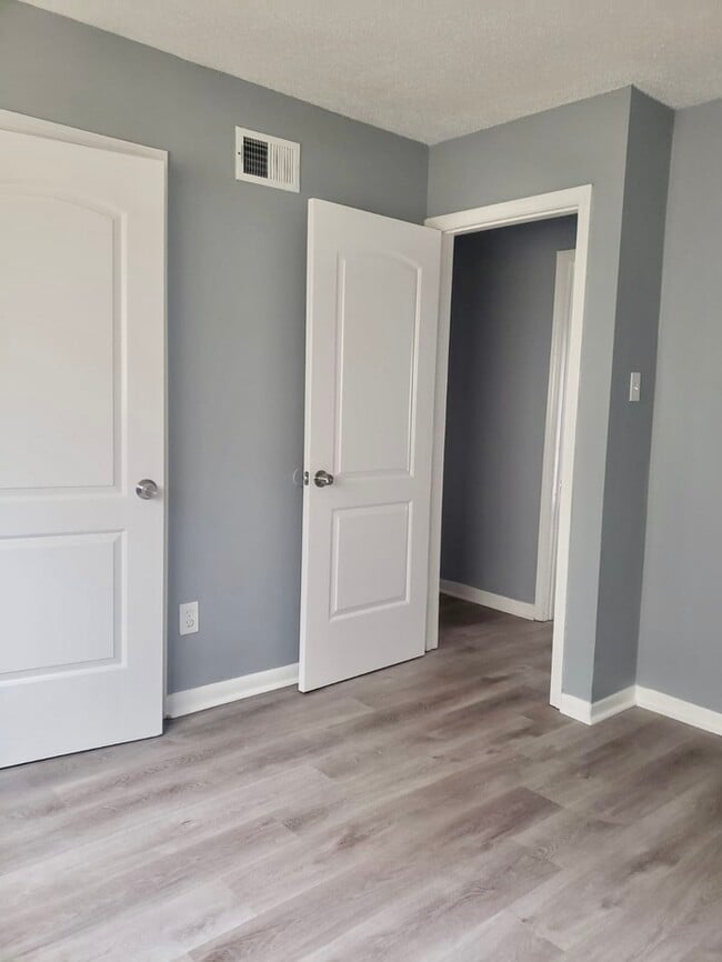 Building Photo - Newly Renovated Home For Rent