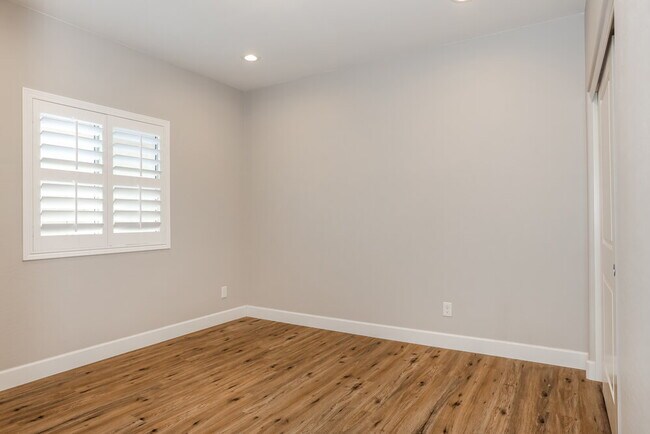 Building Photo - 11124 E Tupelo Ave