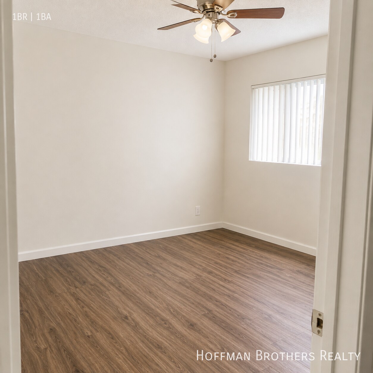 Building Photo - 3105 S Durango Ave