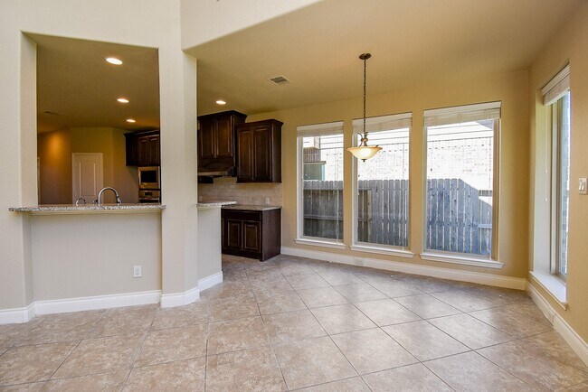 Building Photo - 2530 River Ridge