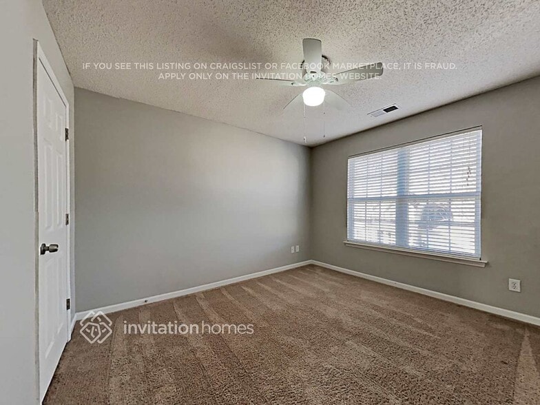 Building Photo - 15250 Leslie Brooke Rd