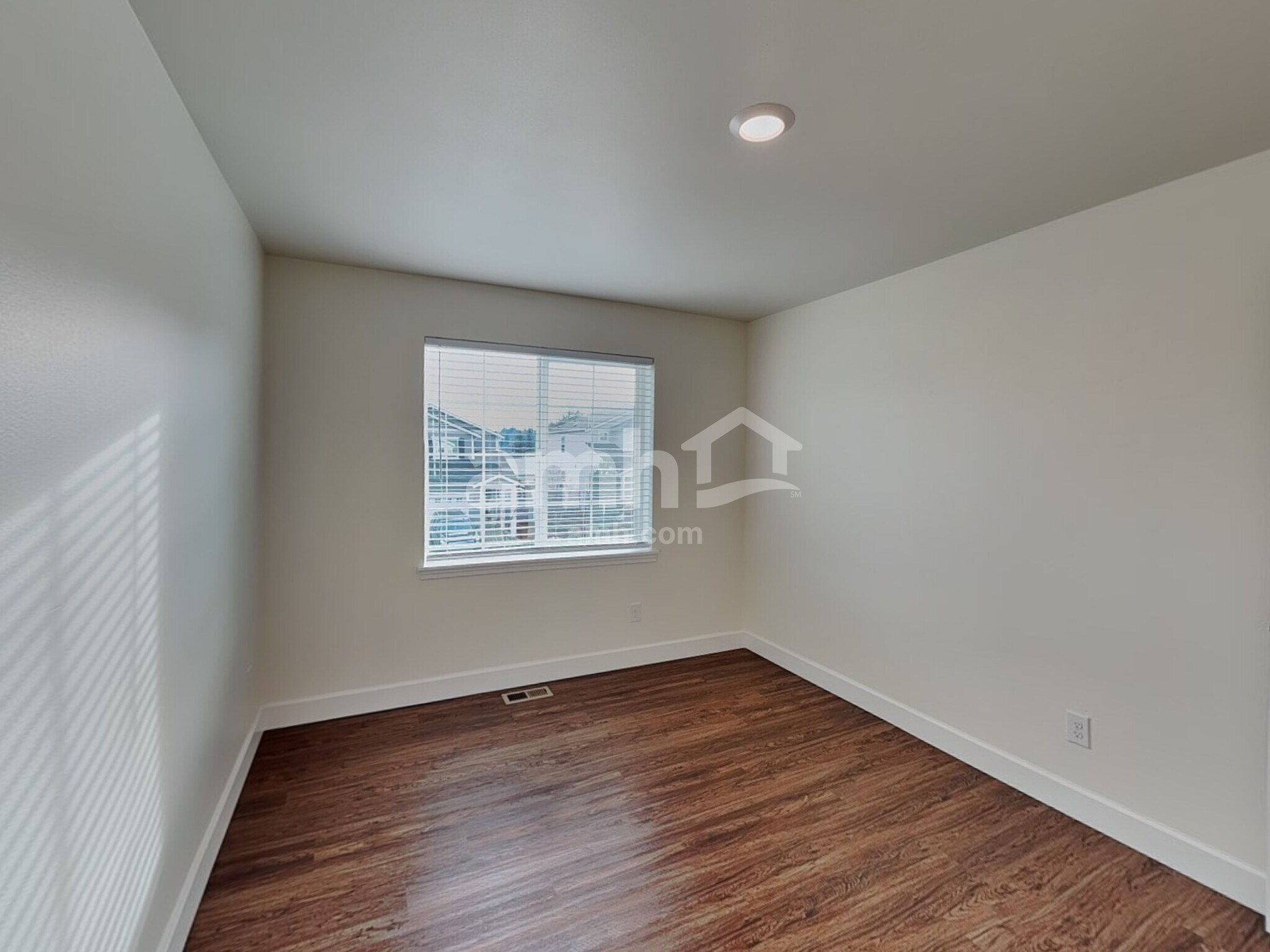 Building Photo - 10309 21st Pl SE