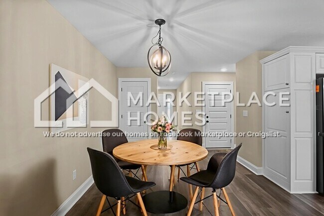 Building Photo - 152 Downsbury Rd