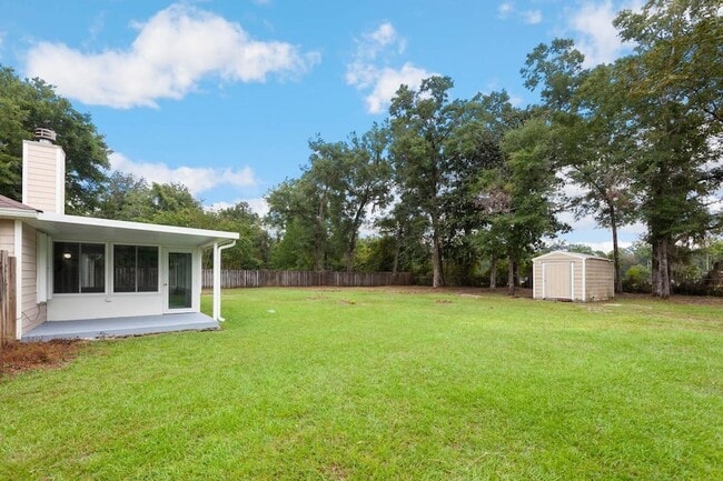 Building Photo - 121 Duncan Dr