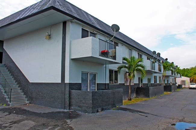 Building Photo - Sligo Villa Apartments