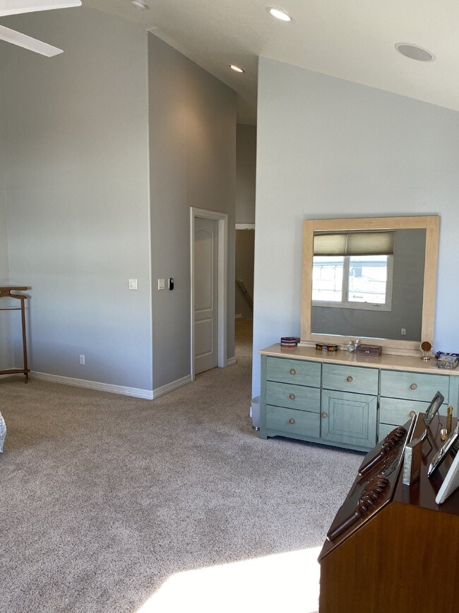 Building Photo - Cherry Creek Executive 3bd/4ba home 3743SF!