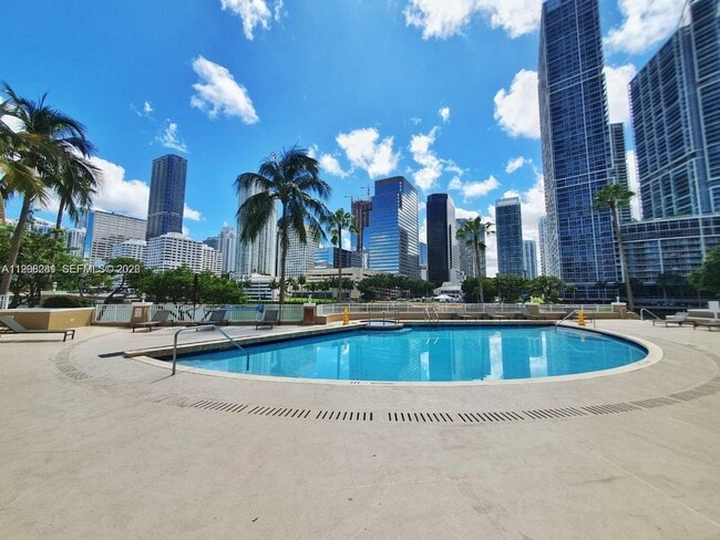 Building Photo - 701 Brickell Key Blvd