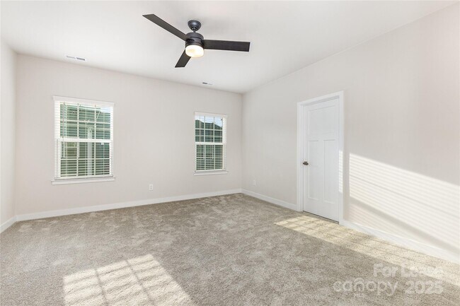 Building Photo - 306 New Gallant Dr