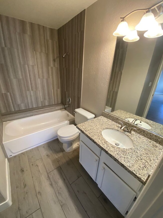 Building Photo - 5008 S Rainbow Blvd