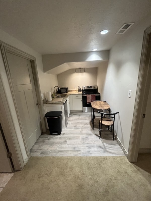 Building Photo - 638 Koins Way