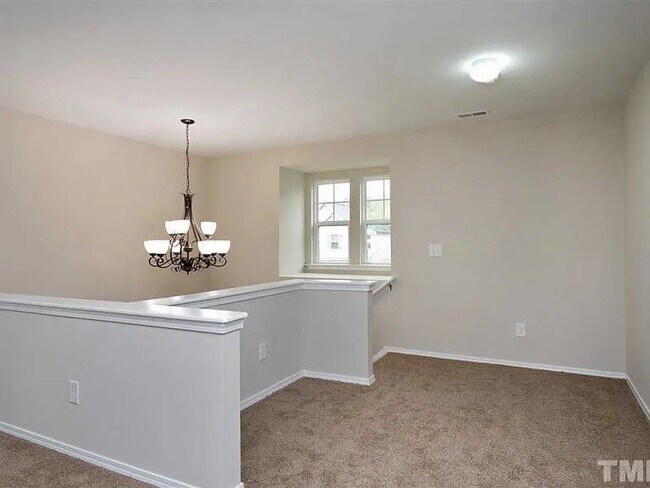 Building Photo - 5602 Black Maple Dr