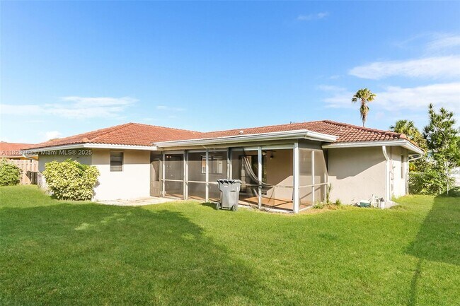 Building Photo - 11646 Anhinga Dr