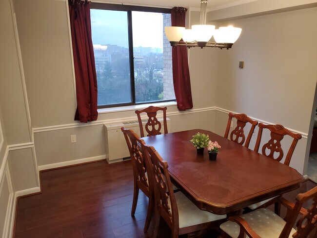 Building Photo - 3701 S George Mason Dr