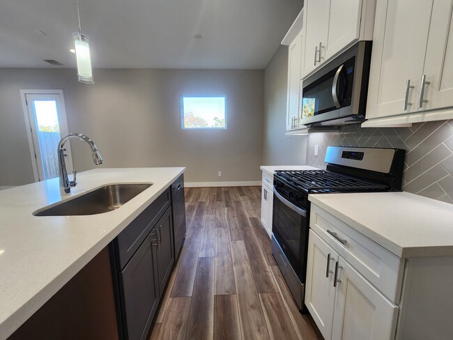 Building Photo - 3206 Bostic St