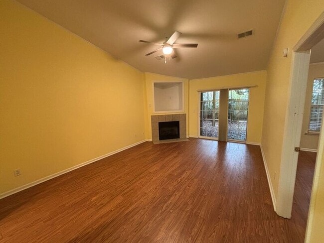 Building Photo - 1557 Blaze Ln