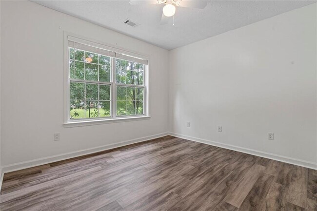 Building Photo - 2235 Grand Jct
