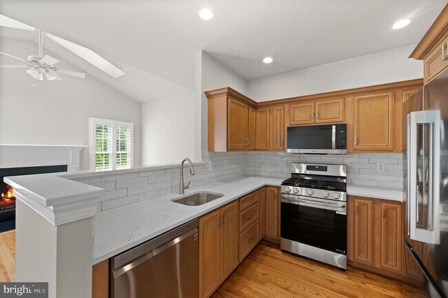 Building Photo - 721 N Sumneytown Pike