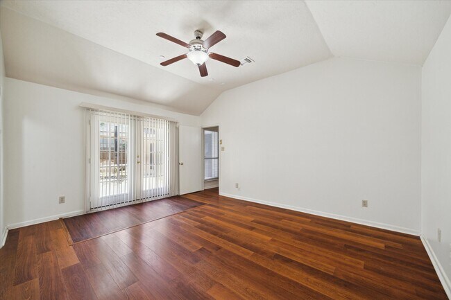 Building Photo - 1020 Sugardale Ct