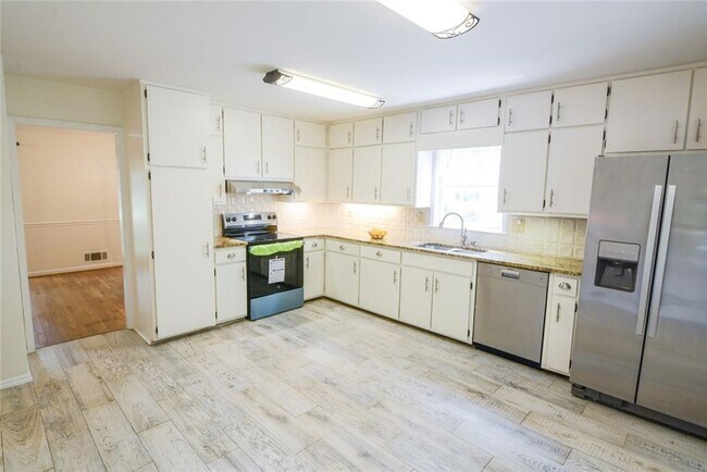Building Photo - 4156 Westerleigh Ct NW