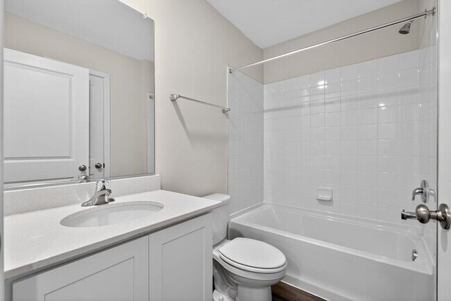 Building Photo - 15006 General Lafayette Blvd