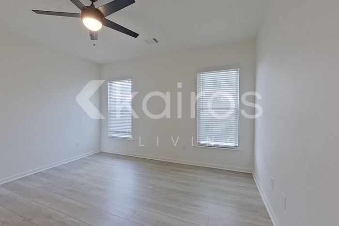 Building Photo - 117 Rainfall Ln