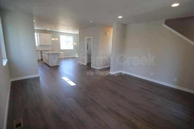 Building Photo - 2406 S Troy Ct