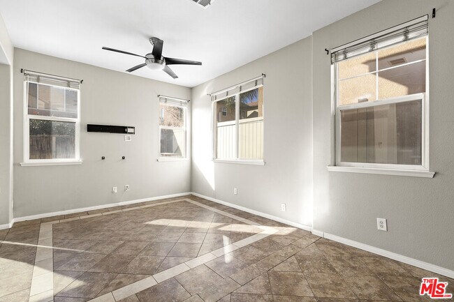 Building Photo - 30319 Cedar Oak Ln