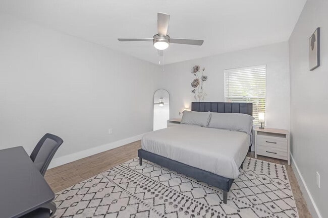 Building Photo - 4312 W Roland St