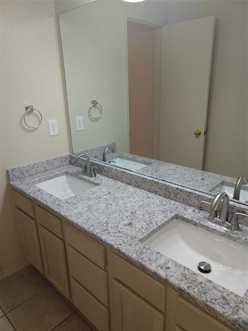 Building Photo - 3307 Scenic Glen Dr