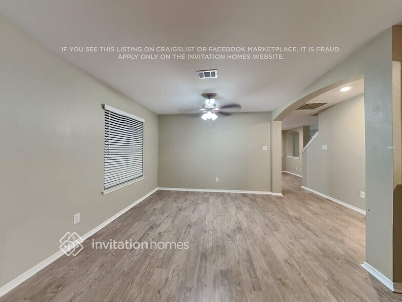Building Photo - 7215 Fossil Garden Dr