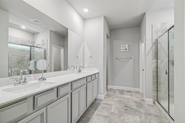 Building Photo - 216 Fieldstone Dr