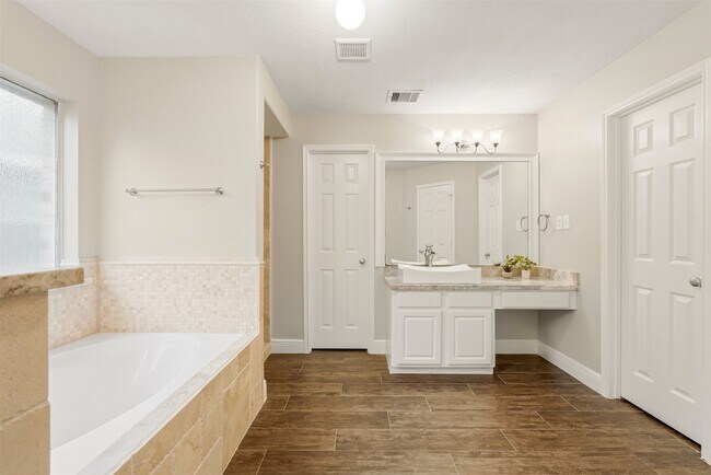 Building Photo - 22418 Bridgestone Ridge Dr