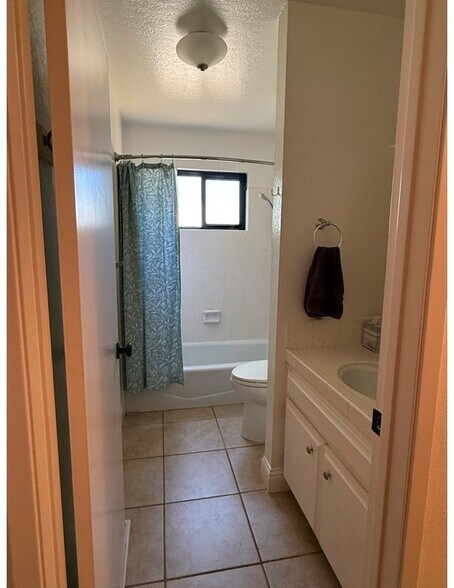 Building Photo - 5753 Reynaud Ct