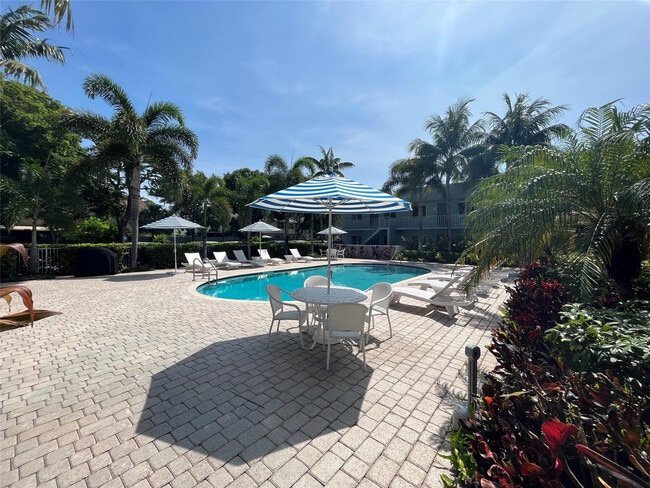 Building Photo - 1311 NE 18th St