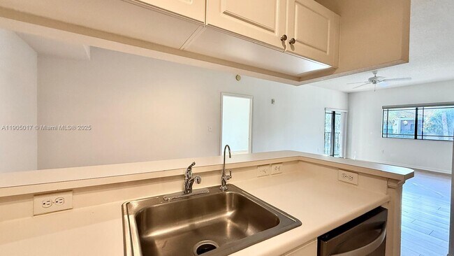 Building Photo - 2808 Amalei Dr