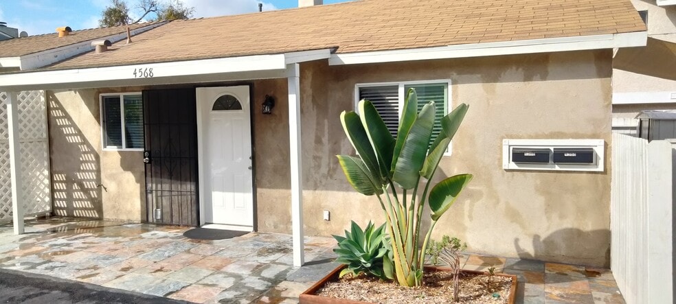 Primary Photo - 4568 W 170th St