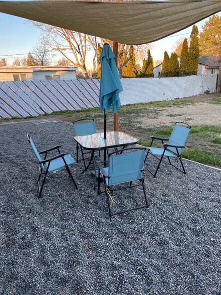 Building Photo - 455 S Morain St