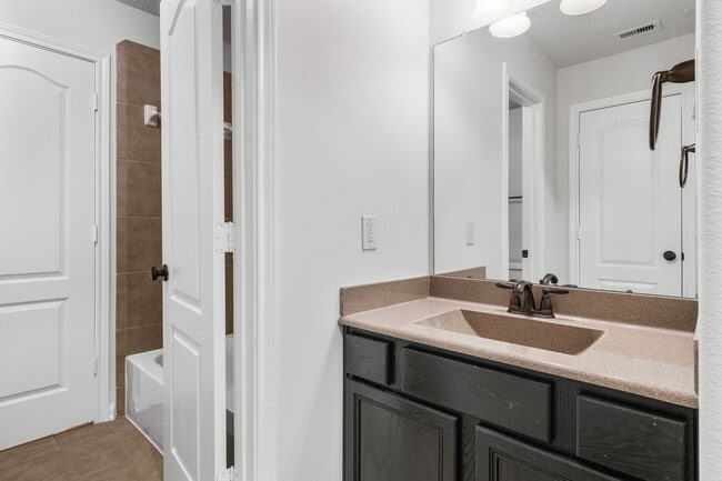 Building Photo - 8102 Little Scarlet St