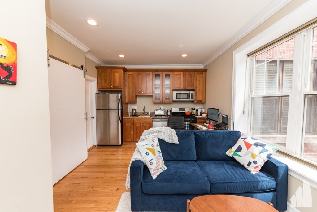 Building Photo - 2707 N Mildred Ave