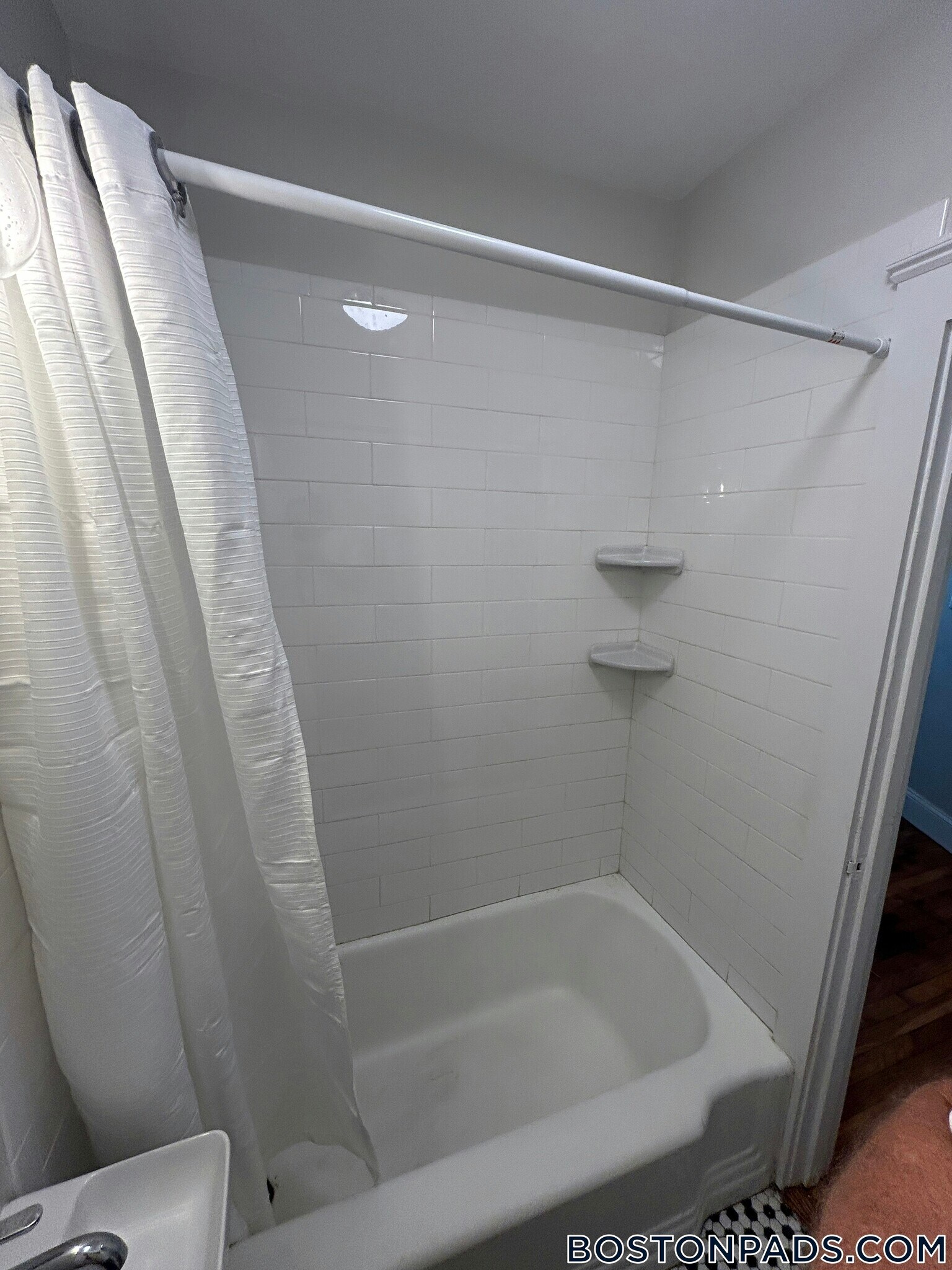 Building Photo - 22 Chiswick Rd