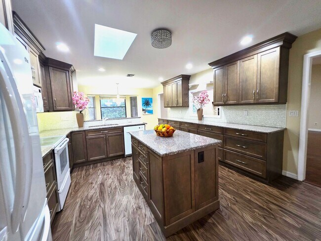 Building Photo - Vero Beach Rentals. Vero Beach Rent, LLC and Property Management Company