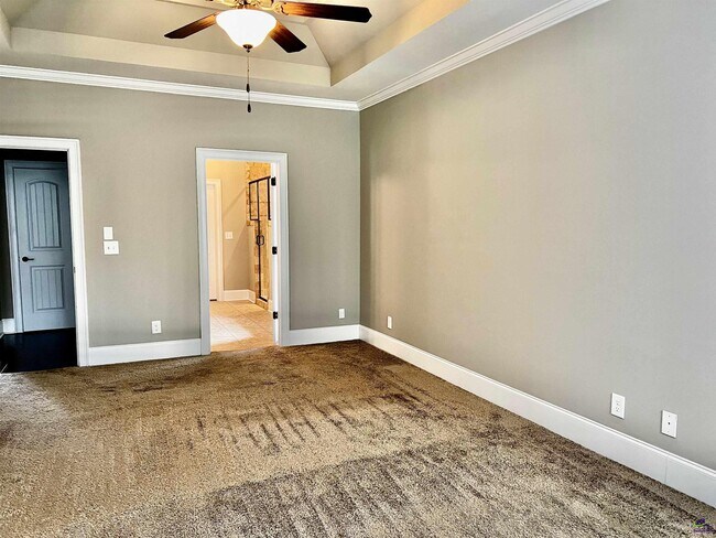 Building Photo - 609 Cannock Ct