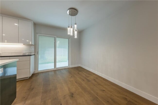 Building Photo - 5104 Woodmoor Dr