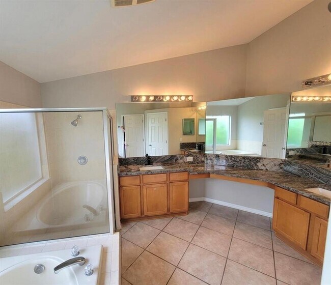 Building Photo - 1730 Lady Palm Ct