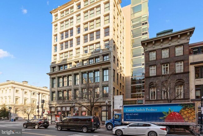 Building Photo - 675 E St NW