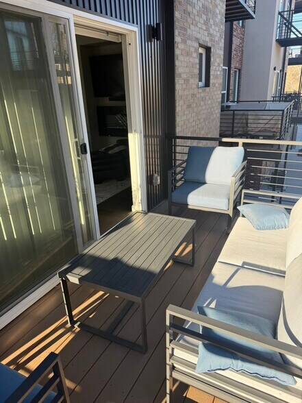 Building Photo - 1746 Creek Edge Vw