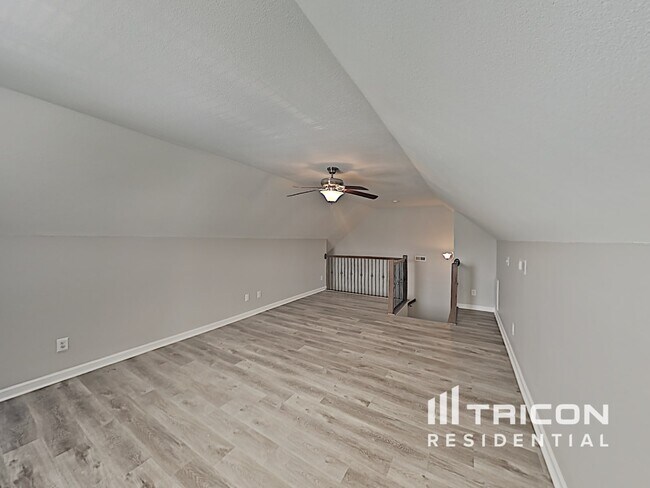 Building Photo - 586 Cameo Ct