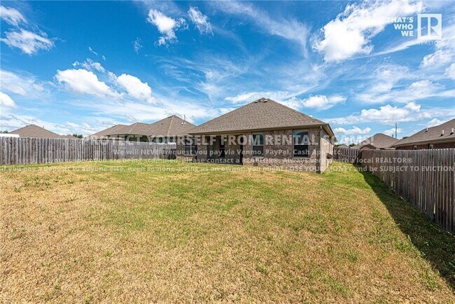 Building Photo - 1111 Tulip St