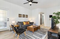 Building Photo - 15608 N 71st St